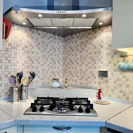 Διαμέρισμα Spacious 8 Mins By Metro To Center