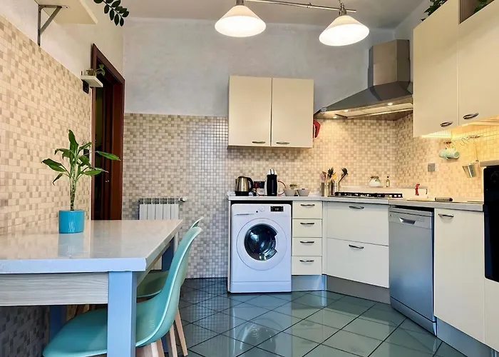 Διαμέρισμα Spacious 8 Mins By Metro To Center *