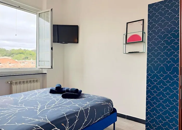 Spacious 8 Mins By Metro To Center Apartment